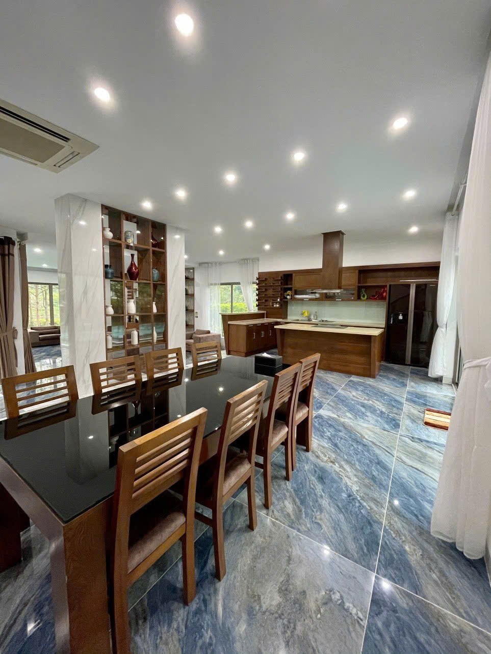 Villa 5p T135